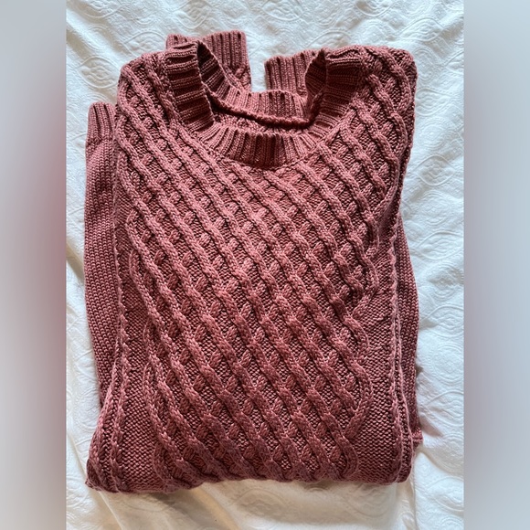 Like new pastel rose knit sweater - Picture 6 of 6